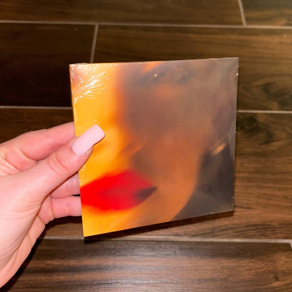ariana grande sealed yes,and? single cd